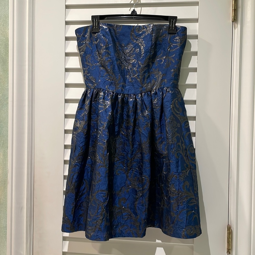 mecessary objects BEAUTIFUL strapless PARTY DRESS w/ DEEP BLUE/SILVER sz. MEDIUM